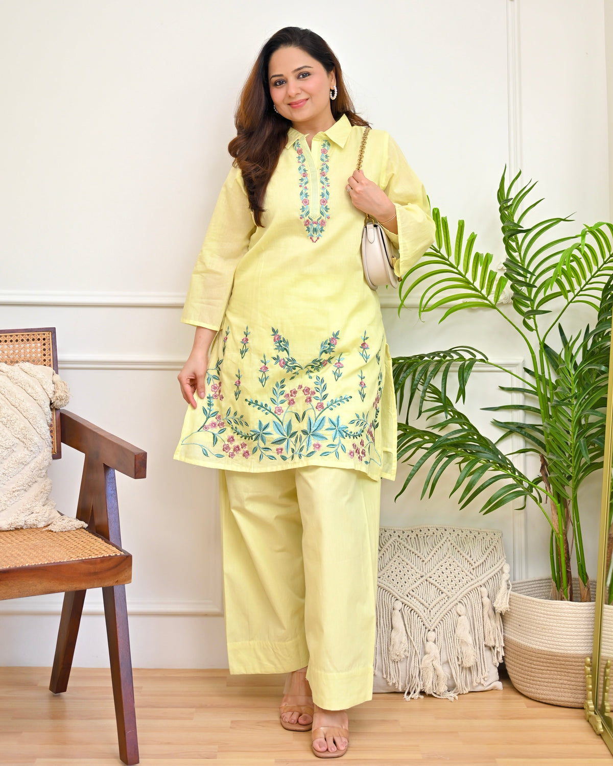 Lemon Blossom Threaded Mul Cotton Farshi Set