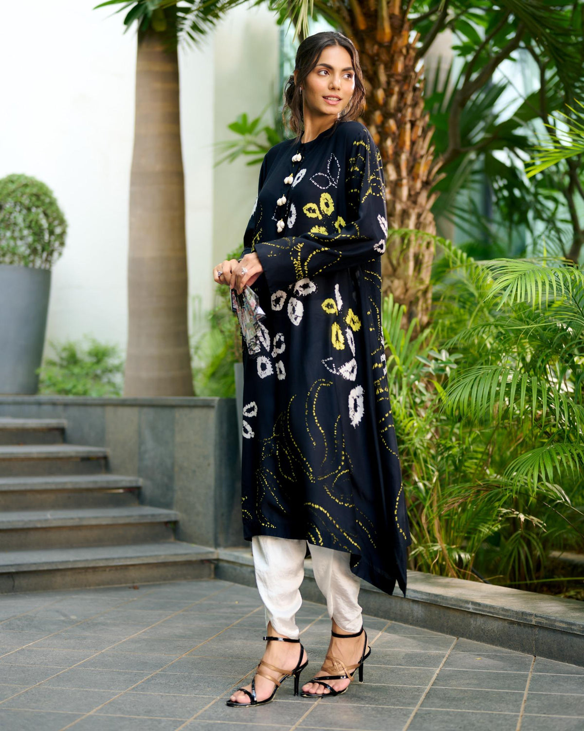 Black Kanji Sue Tunic